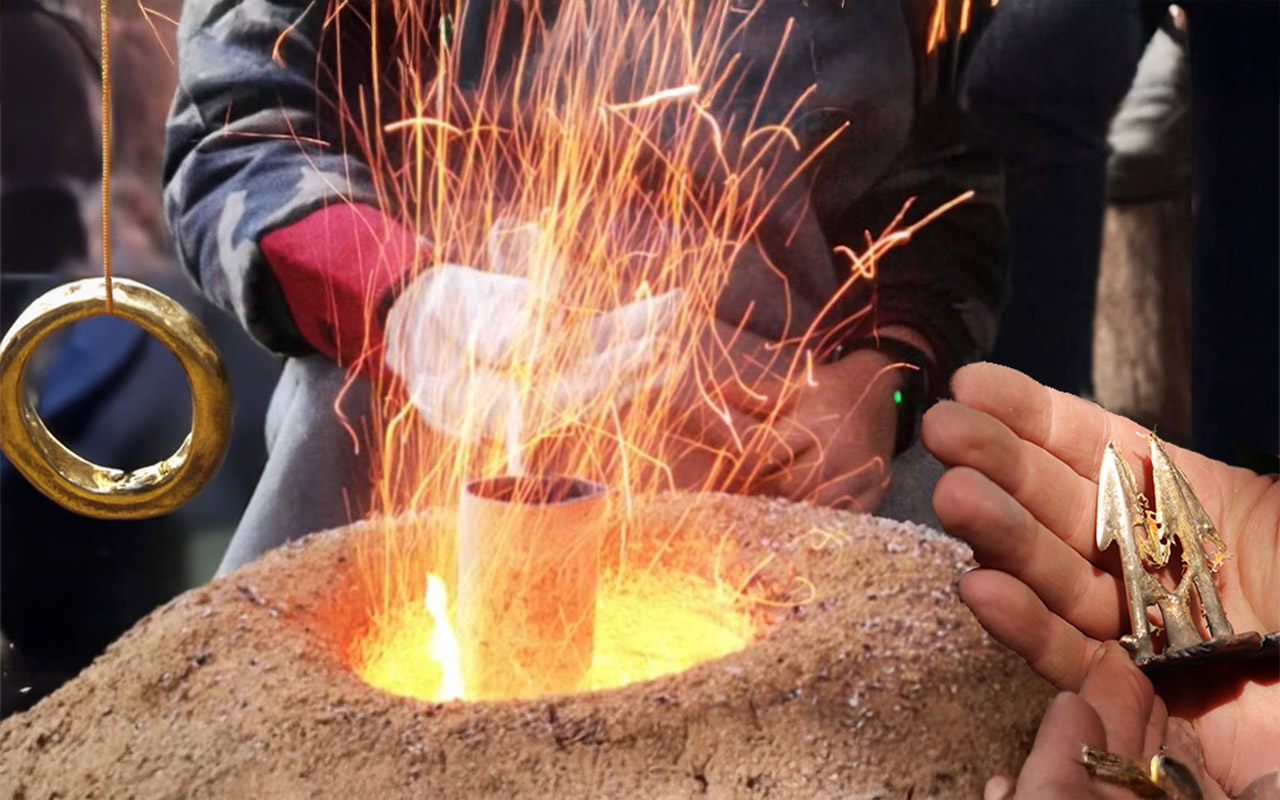 Bild aus der Bronzewerkstatt bei der Arbeit